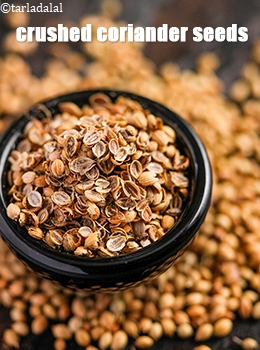 crushed coriander seeds