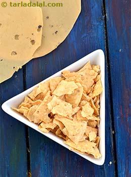 crushed fried papad