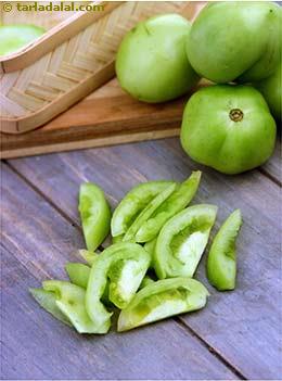 sliced green tomatoes