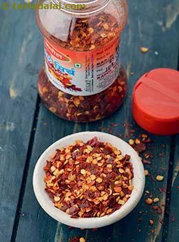 dry red chilli flakes