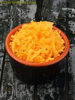 grated cheddar cheese