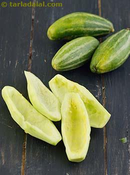deseeded pointed gourd