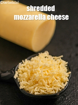 shredded mozzarella cheese