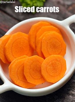 sliced carrots