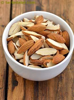 sliced almonds