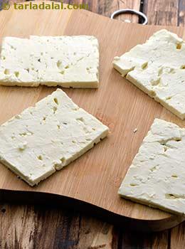 sliced feta cheese
