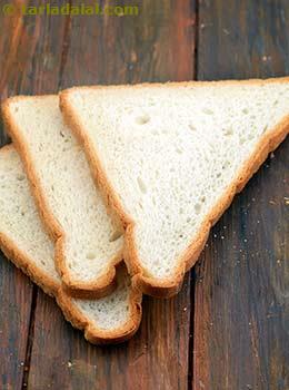 triangular bread slices
