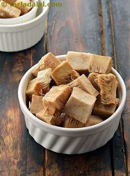 boiled jackfruit cubes