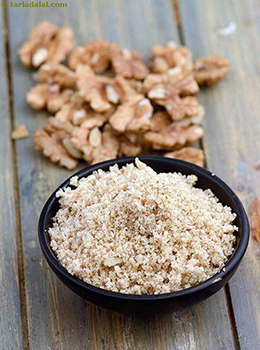 powdered walnuts