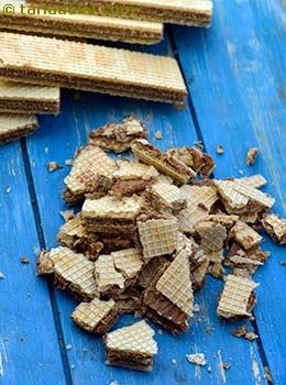 crushed cream wafer biscuit