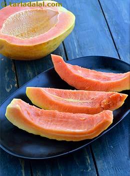 sliced papaya