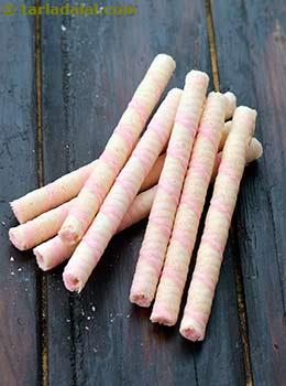 strawberry wafer rolls