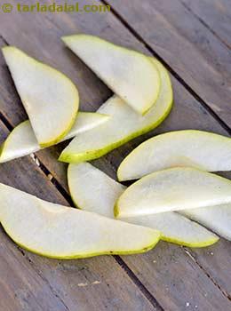 sliced pear