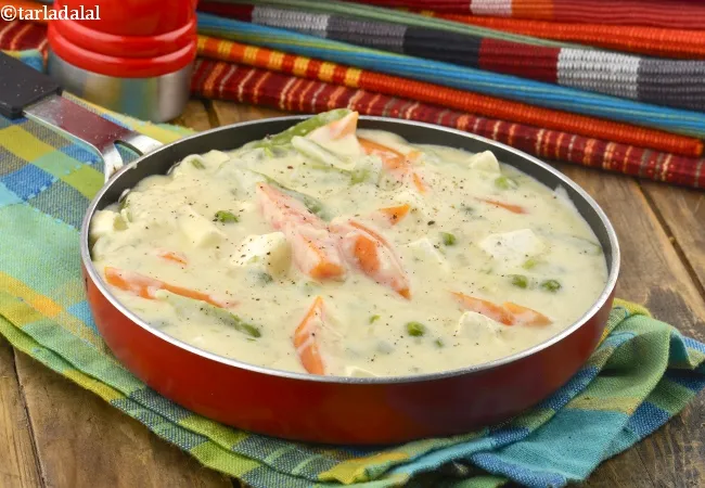 mixed vegetables in creamy sauce recipe | vegetables in white sauce | creamy mixed vegetables | mix veg curry in white sauce |