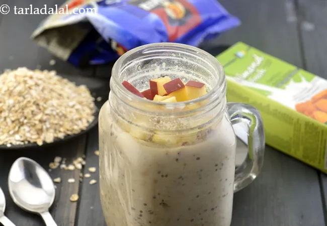 oatmeal almond milk with apples | oats with apples and almond milk | vegan oatmeal with apples |