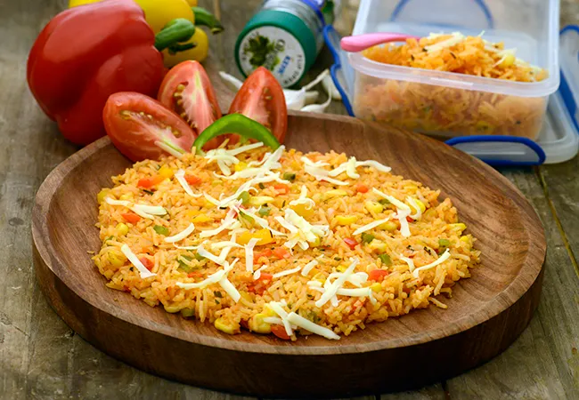 Pizza Rice ( Tiffin Treats)