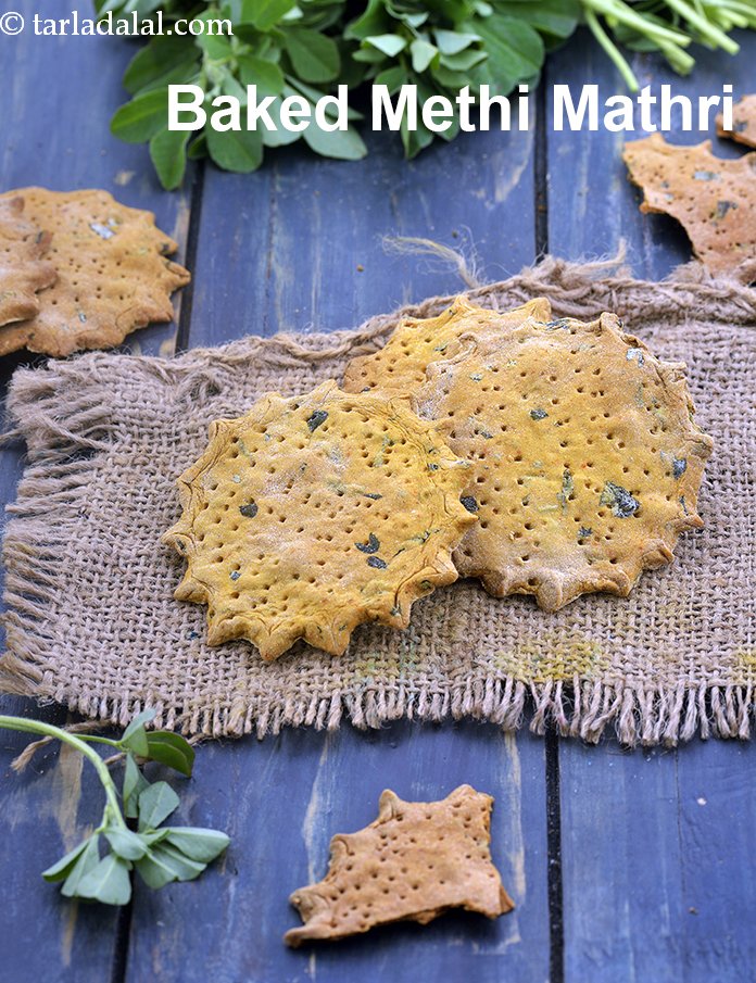 baked methi mathri recipe | healthy crispy methi mathri | baked mathari |