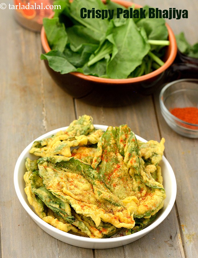crispy palak bhajiya recipe | palak pakode | spinach fritters |