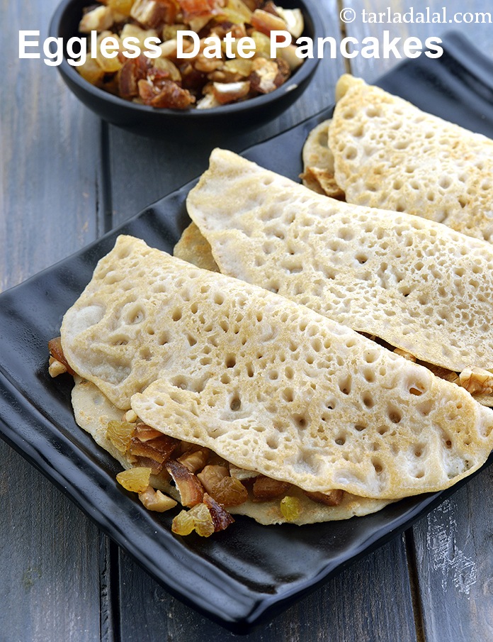 date pancakes | eggless date pancakes | Indian date pancakes with nuts | healthy whole wheat khajur pancakes |