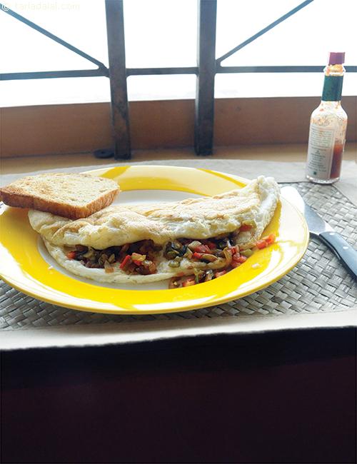 Fluffy Egg White Masala Omelette