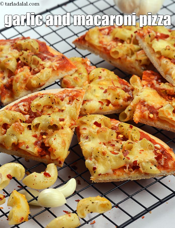 garlic and macaroni pizza | macaroni and cheese pizza | pasta pizza |
