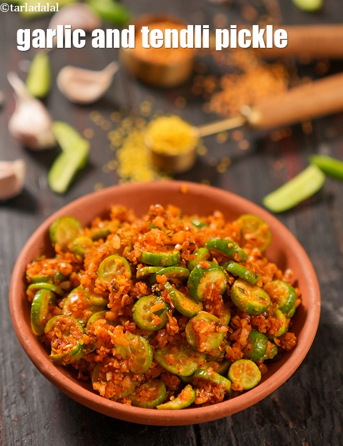 garlic and tendli achar |  tendli garlic pickle | healthy tendli pickle |  