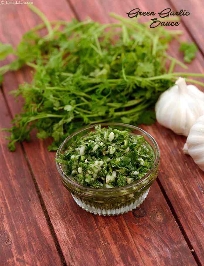 green garlic sauce for Chinese food | green garlic sauce for Indian snacks | sweet and spicy green garlic sauce | Chinese green garlic sauce |