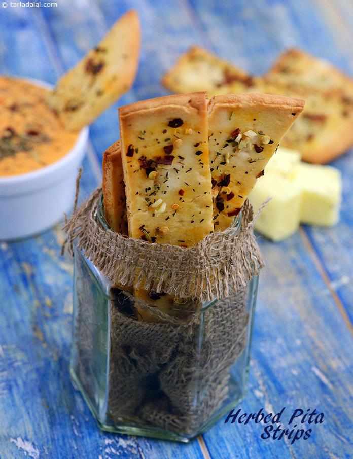 हर्बड पीटा स्ट्रिप्स रेसिपी, Herbed Pita Strips Recipe In Hindi