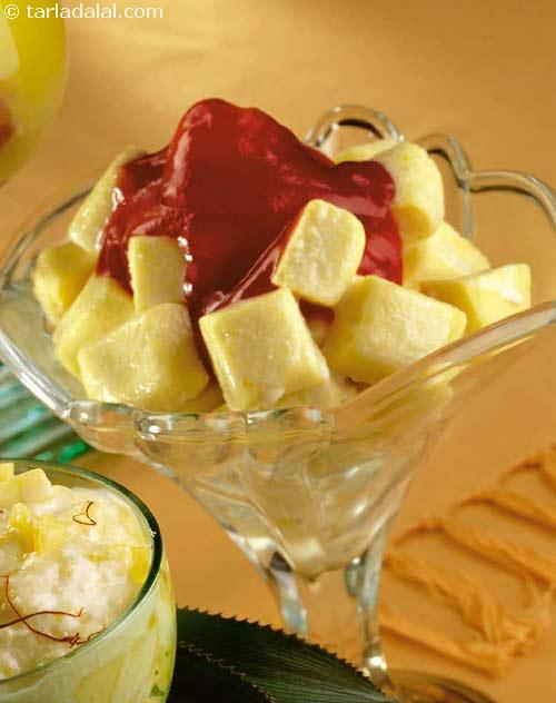 Low Fat Kulfi with Strawberry Coulis