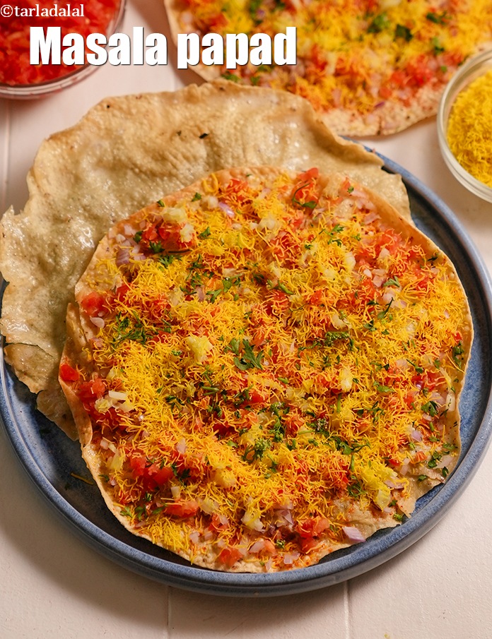 masala papad recipe | masala papad 2 ways | roasted masala papad | 
