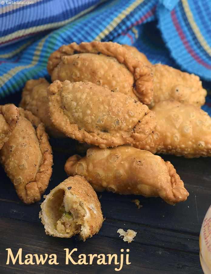 मावा करंजी रेसिपी | मावा गुजिया | भारतीय खोया गुजिया | फ्राइड गुजिया दिवाली स्वीट | मावा करंजी रेसिपी | mawa karanji recipe |