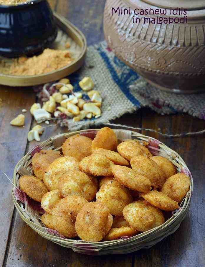 Mini Cashew Idlis in Milagai Podi recipe