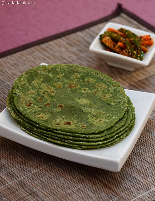 Palak Aur Aloo ki Roti