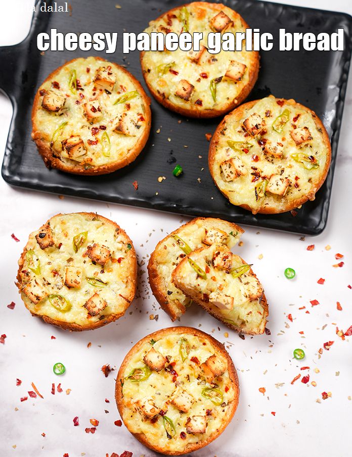 cheesy paneer garlic bread recipe | open paneer garlic bread | paneer garlic bread |
