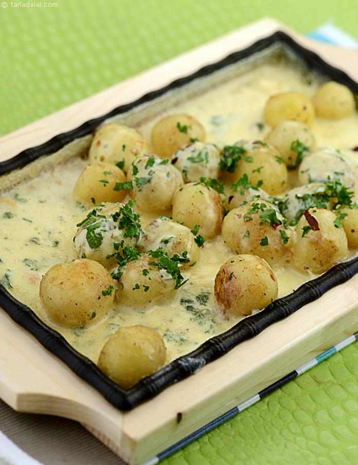 Sizzling Potatoes in Cheese Sauce recipe