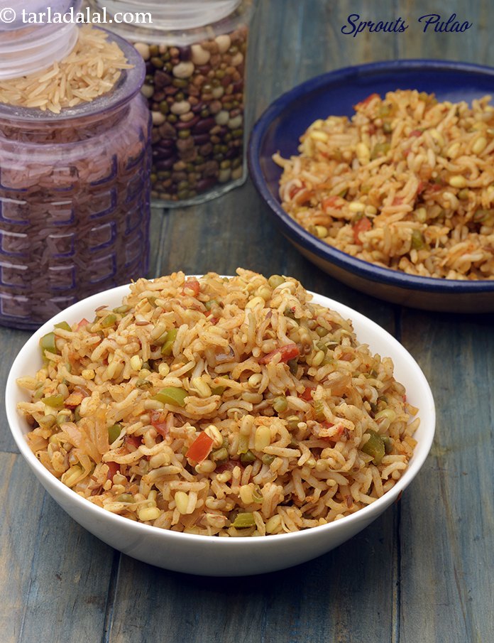 स्प्राउट्स पुलाव रेसिपी | मूंग मटकी पुलाव |  sprouts pulao in hindi | 