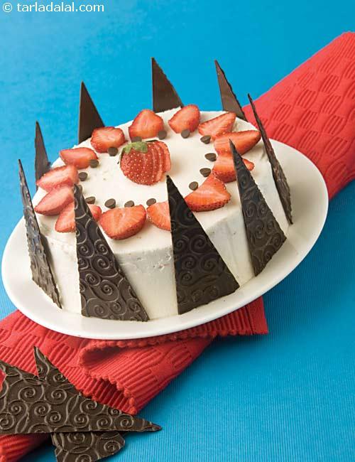 Strawberry Mousse Cake ( Eggless Desserts Recipe)