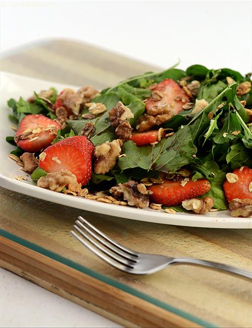 Strawberry Rocket Leaves and Caramelized Walnut Salad recipe