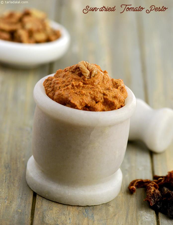 Sun-dried Tomato Pesto ( Pizzas and Pastas Recipe)