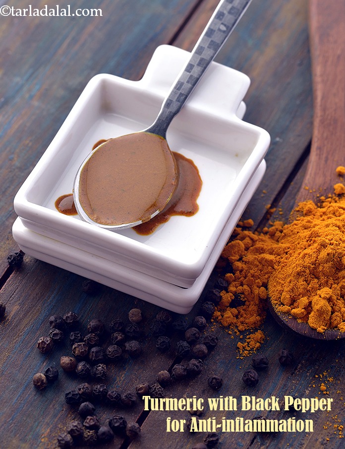काली मिर्च के साथ हल्दी रेसिपी | घी/जैतून के तेल के साथ हल्दी और काली मिर्च | turmeric with black pepper recipe in hindi |
