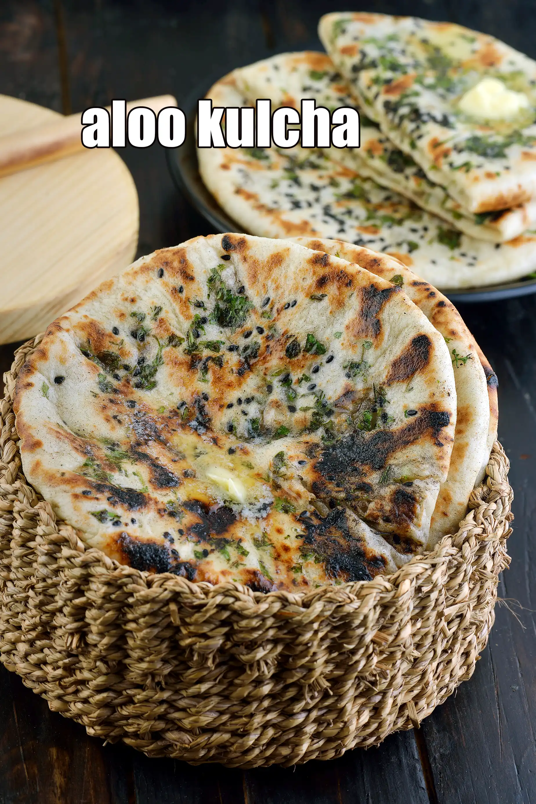 aloo kulcha recipe | Amritsari kulcha | stuffed kulcha | dhaba aloo kulcha