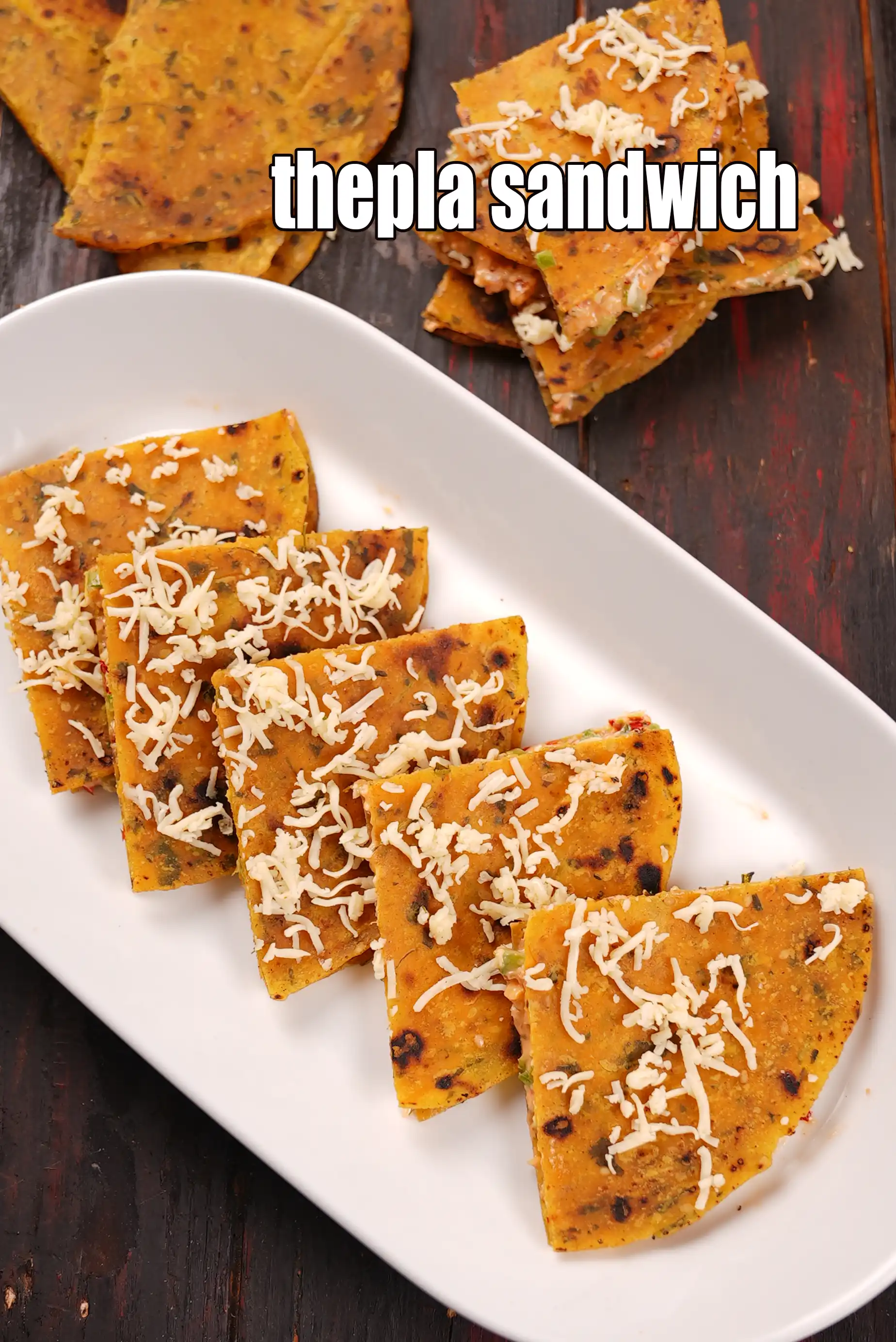 thepla sandwich recipe | cheesy thepla sandwich | tiffin sandwich recipe |