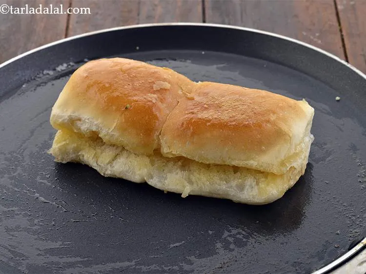 Step 28 – <p>Repeat steps 1 to 4 to cook more pavs. Keep aside.</p>