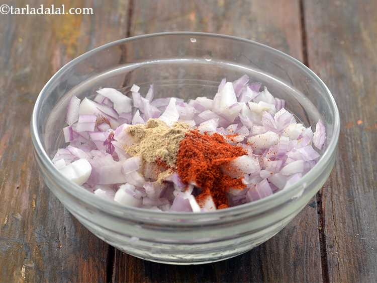 Step 12 – <p>Add the dried mango powder (amchur) to zing up the mixture.</p>