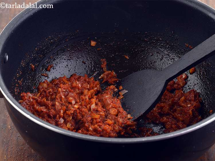 Step 15 – <p>Add the onions and sauté for 3 to 4 minutes, while stirring occasionally till the …