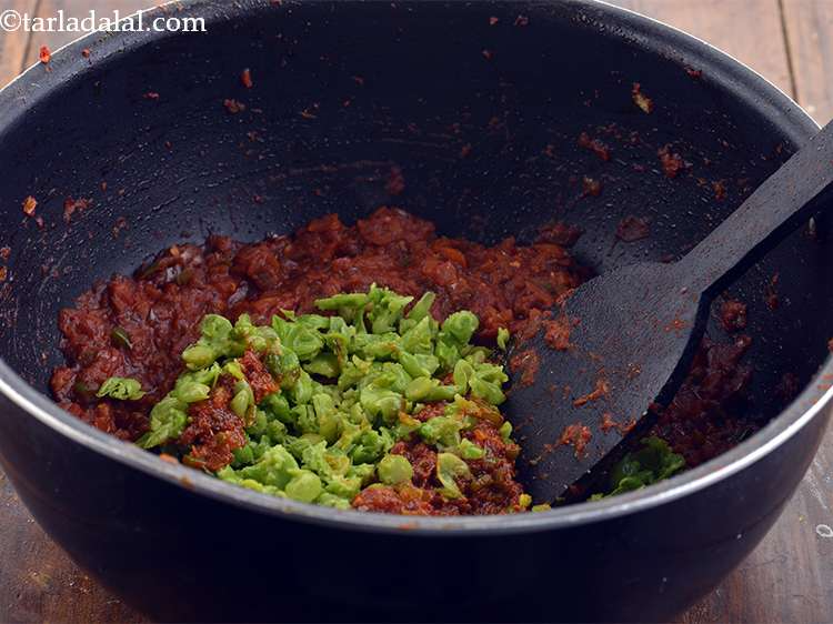 Step 22 – <p>Add the boiled and mashed green peas .You can boil the Matar in a pan …