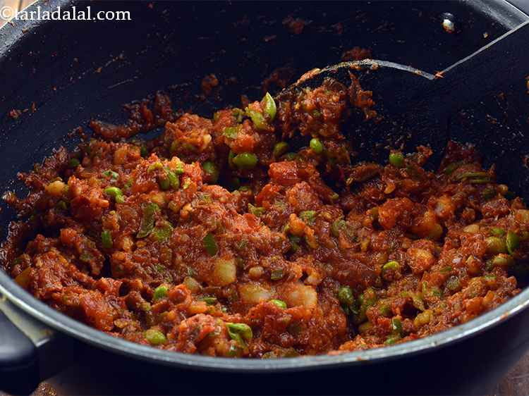 Step 24 – <p>Add about 1 cup of water and mix well.</p>