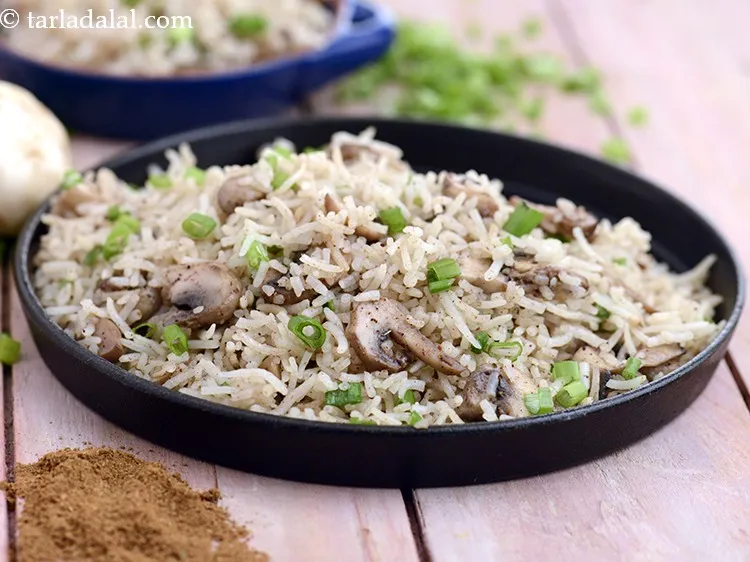 स्टेप 19 – <strong>५ स्पाइस मशरूम राइस</strong> को | <strong>चाइनीज फाइव स्पाइस मशरूम …