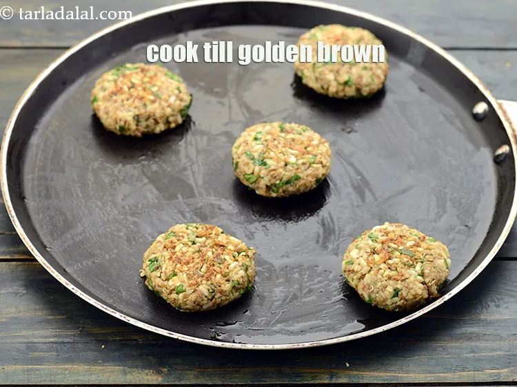Step 27 – <p>Cook till golden brown</p>