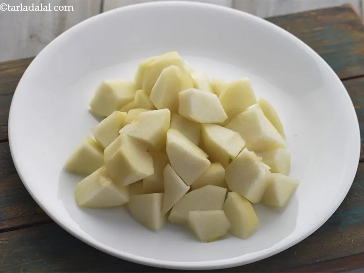 स्टेप 12 – एक तेज चाकू का उपयोग करके क्यूब्स में काटें। २ …